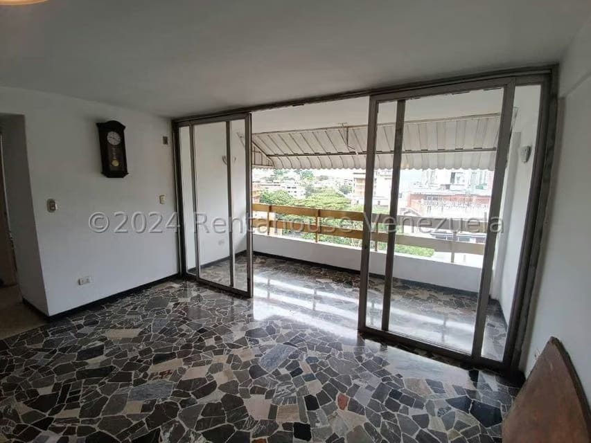 Apartamento (1 Nivel) en Venta en El Marques, Distrito Metropolitano - 22