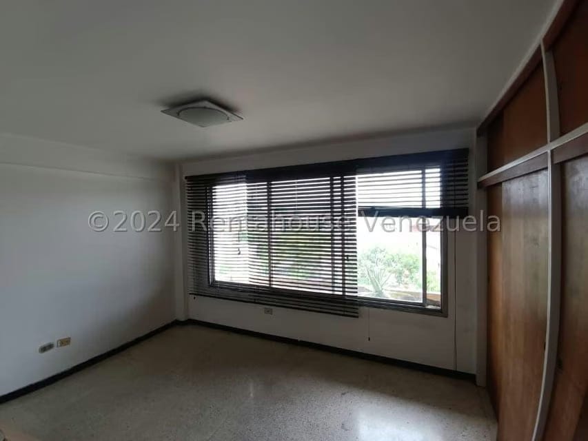 Apartamento (1 Nivel) en Venta en El Marques, Distrito Metropolitano - 30