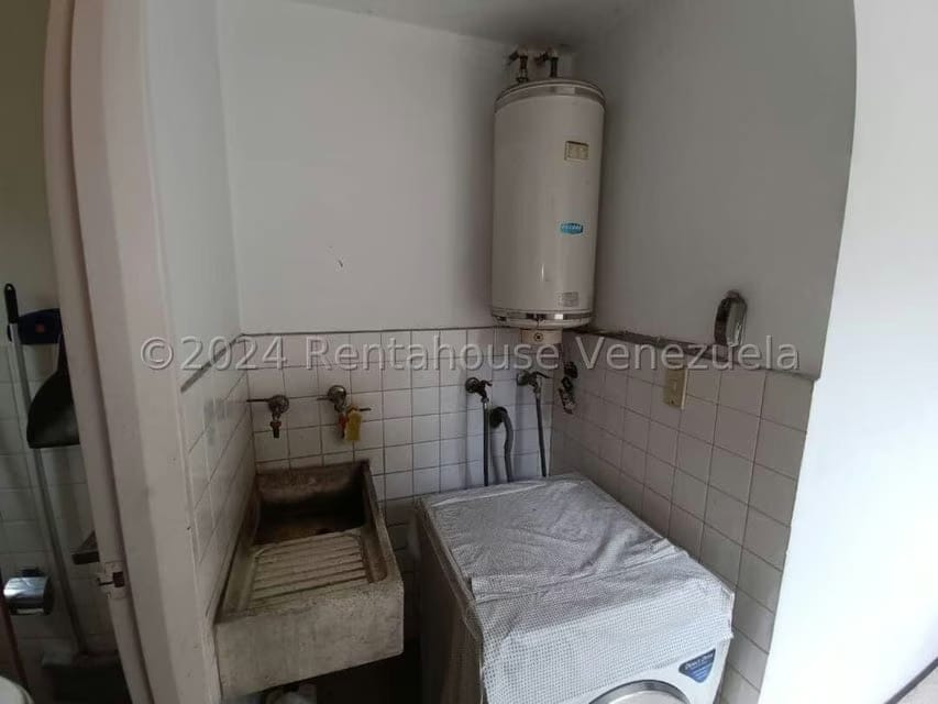 Apartamento (1 Nivel) en Venta en El Marques, Distrito Metropolitano - 37