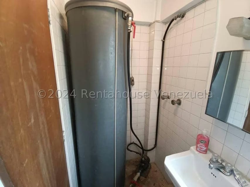 Apartamento (1 Nivel) en Venta en El Marques, Distrito Metropolitano - 38