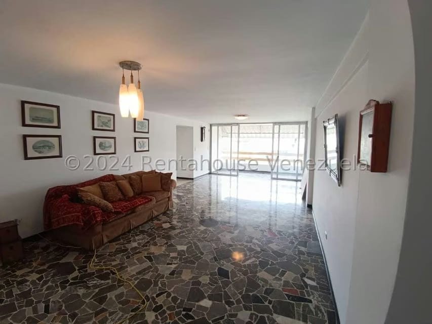 Apartamento (1 Nivel) en Venta en El Marques, Distrito Metropolitano - 8
