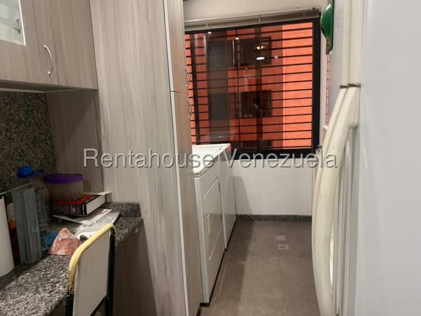 Apartamento (1 Nivel) en Alquiler en La Boyera, Distrito Metropolitano - 13