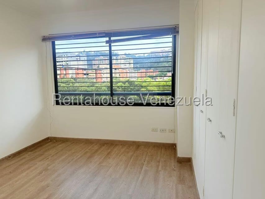 Apartamento (1 Nivel) en Alquiler en La Boyera, Distrito Metropolitano - 10