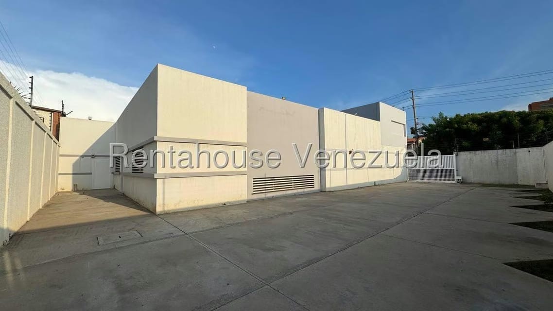 Comercial (Local Comercial) en Venta en La Estrella, Zulia - 2