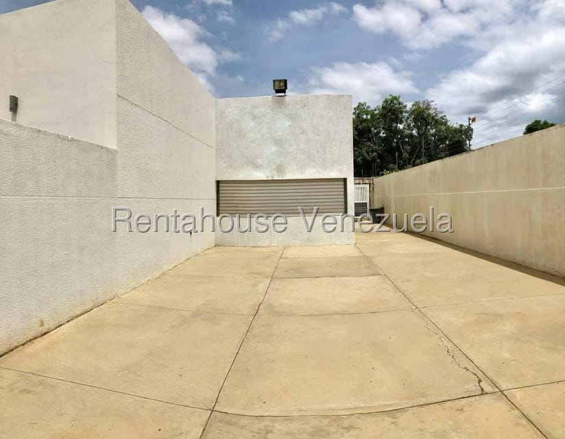 Comercial (Local Comercial) en Venta en La Estrella, Zulia - 14