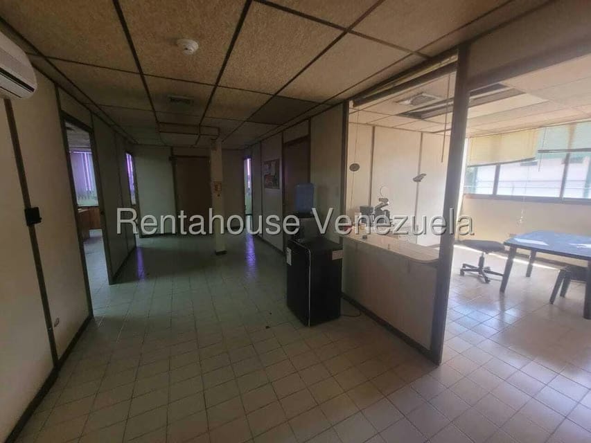 Comercial (Edificio) en Alquiler en La Urbina, Distrito Metropolitano - 15