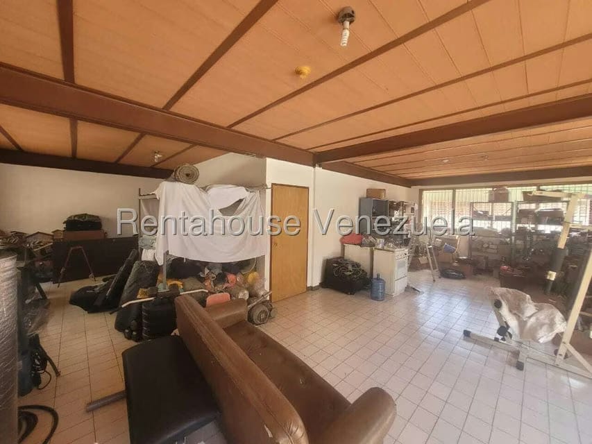 Comercial (Edificio) en Alquiler en La Urbina, Distrito Metropolitano - 24