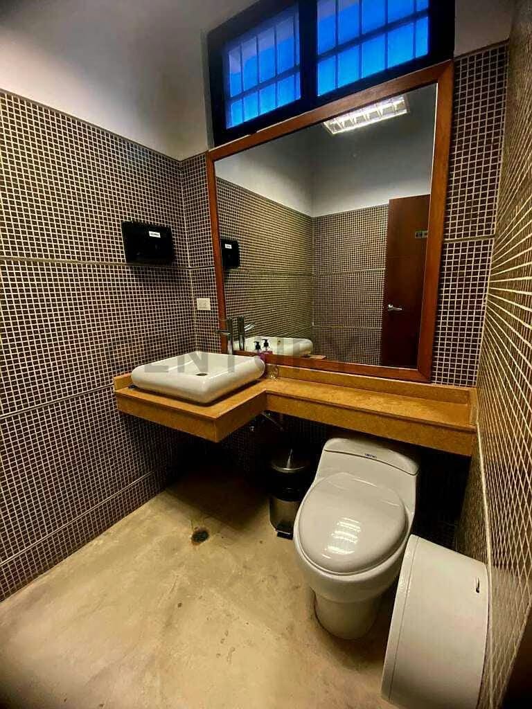 En Venta Exclusivo Edificio para Oficinas - 8