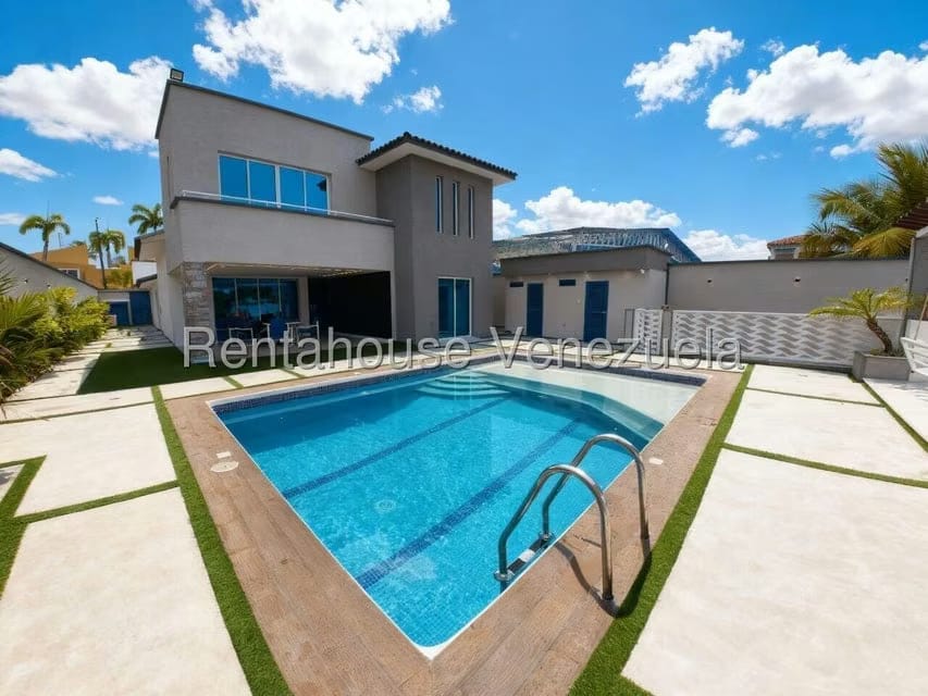 Casa (Duplex) en Venta en Higuerote, Miranda - 12