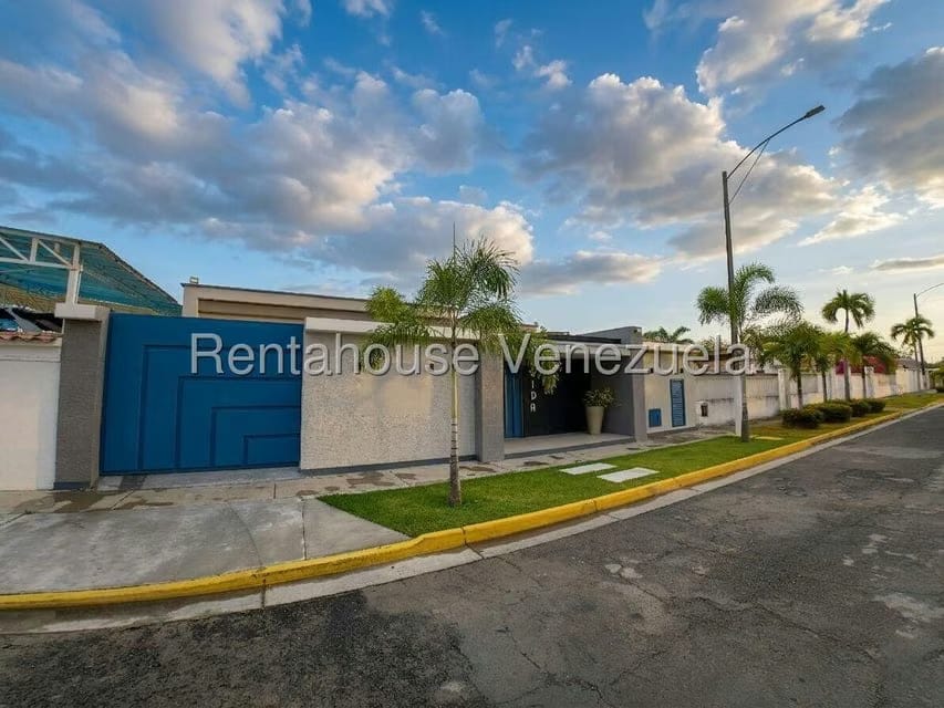 Casa (Duplex) en Venta en Higuerote, Miranda - 3