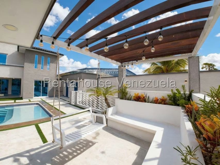 Casa (Duplex) en Venta en Higuerote, Miranda - 23