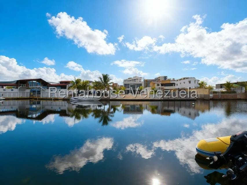 Casa (Duplex) en Venta en Higuerote, Miranda - 28