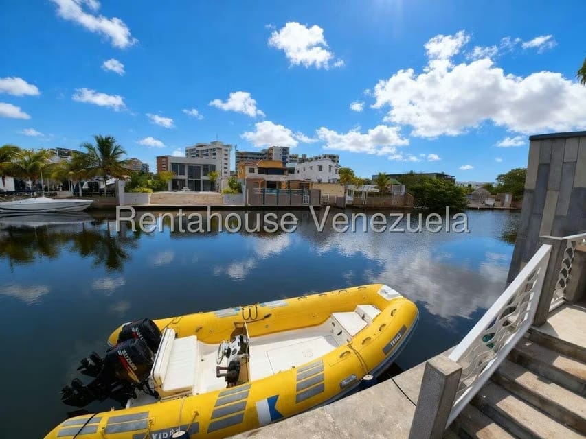 Casa (Duplex) en Venta en Higuerote, Miranda - 30