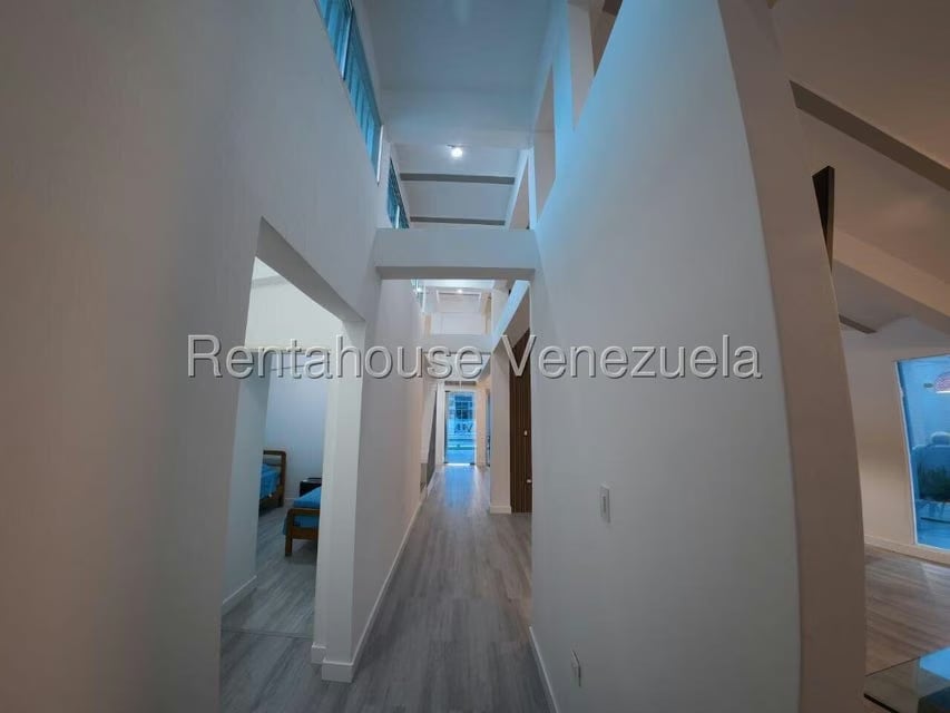 Casa (Duplex) en Venta en Puerto Encantado, Miranda - 33