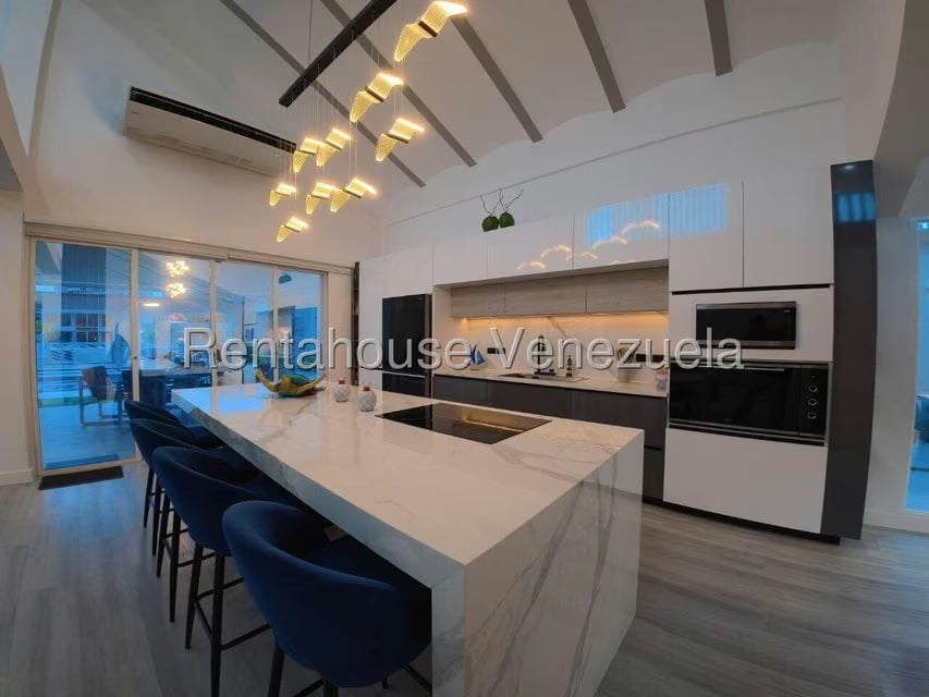 Casa (Duplex) en Venta en Puerto Encantado, Miranda - 42