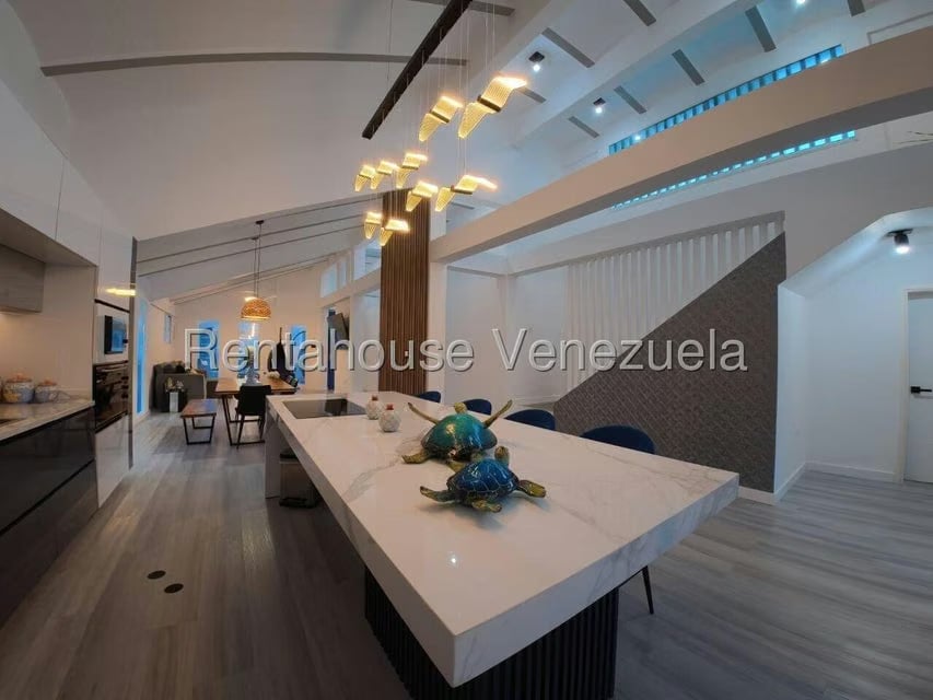 Casa (Duplex) en Venta en Puerto Encantado, Miranda - 46