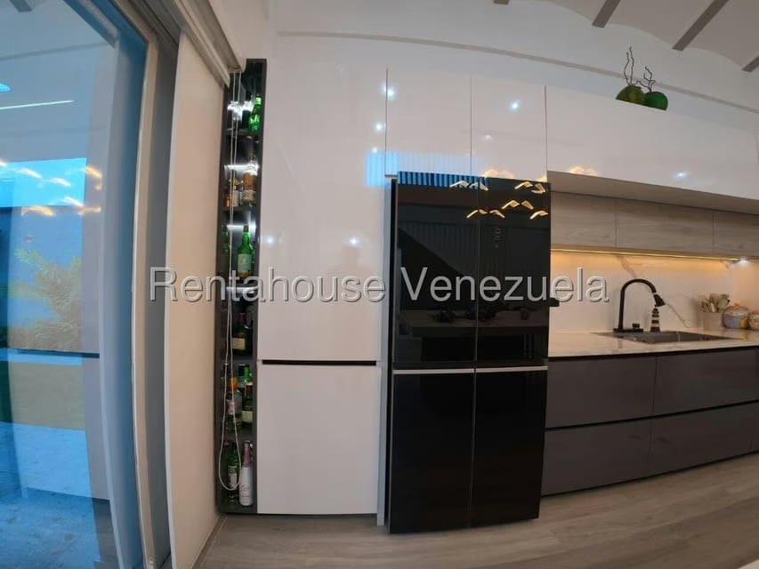 Casa (Duplex) en Venta en Higuerote, Miranda - 48