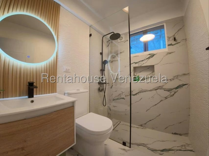 Casa (Duplex) en Venta en Higuerote, Miranda - 52