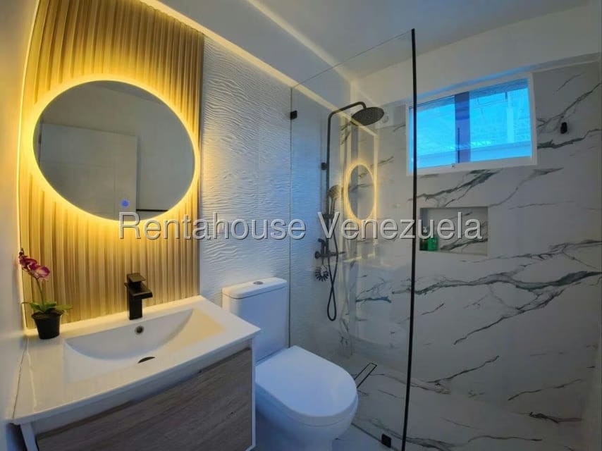 Casa (Duplex) en Venta en Higuerote, Miranda - 53