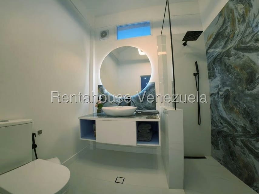 Casa (Duplex) en Venta en Higuerote, Miranda - 64