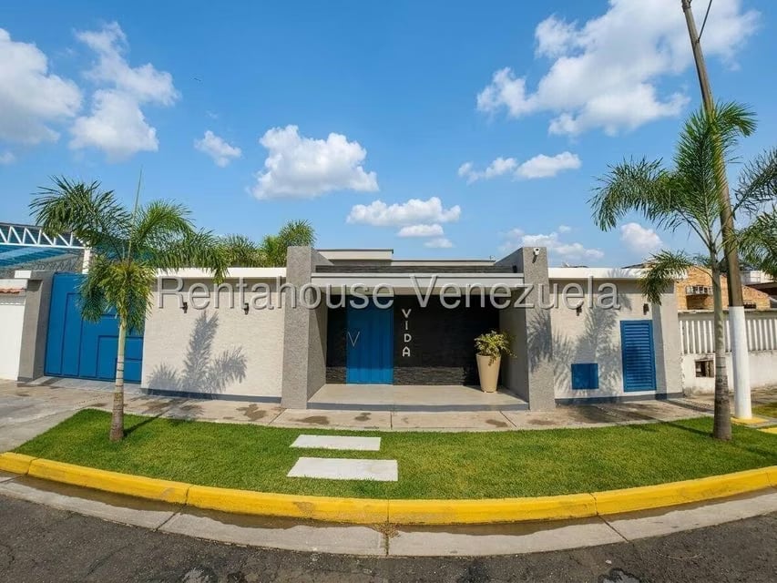 Casa (Duplex) en Venta en Puerto Encantado, Miranda - 66