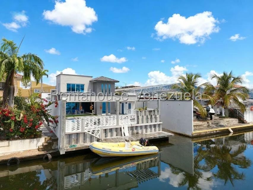 Casa (Duplex) en Venta en Higuerote, Miranda - 69