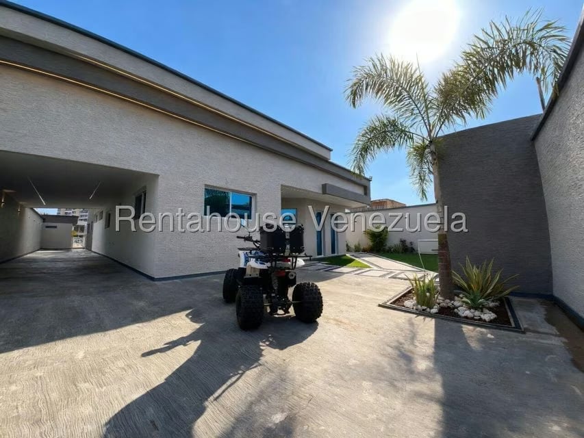 Casa (Duplex) en Venta en Puerto Encantado, Miranda - 9