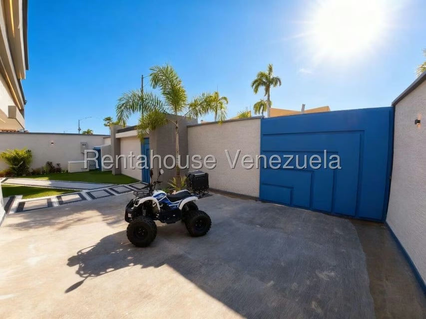 Casa (Duplex) en Venta en Puerto Encantado, Miranda - 10