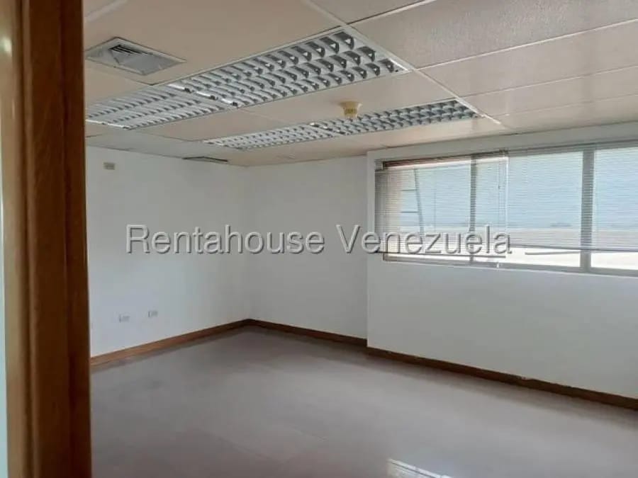 Oficina en Alquiler en Maracaibo - 5