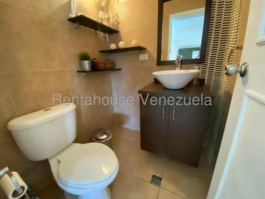Casa en Venta en Cumbres de Curumo Caracas - 11