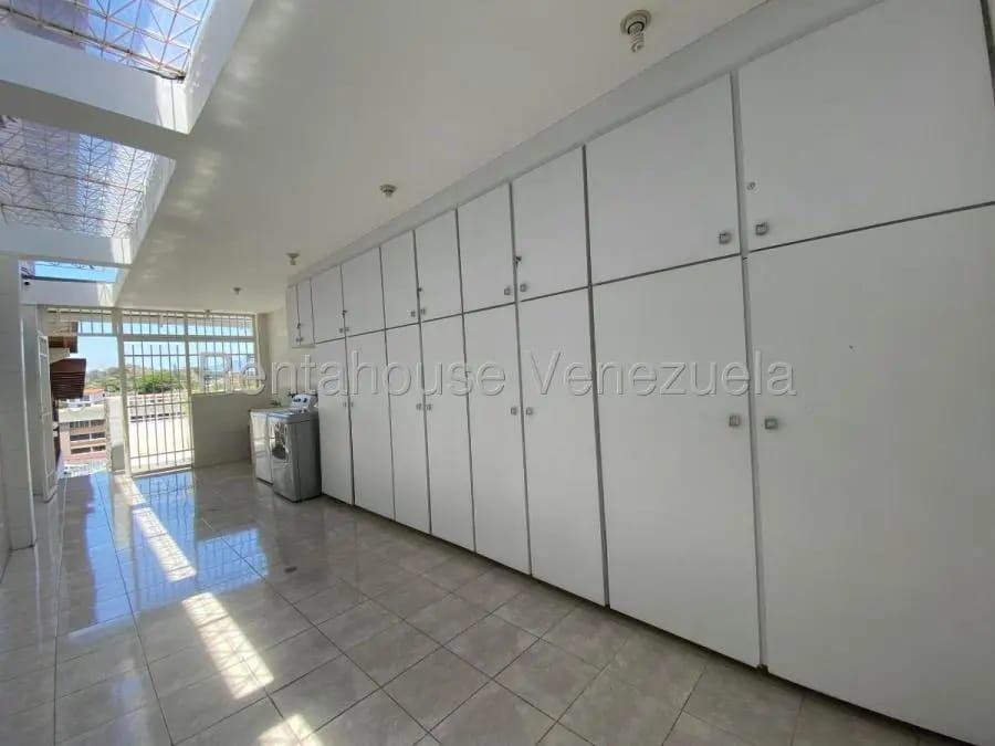 Casa en Venta en Cumbres de Curumo Caracas - 14