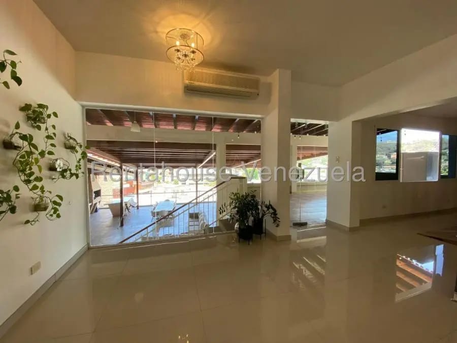 Casa en Venta en Cumbres de Curumo Caracas - 10
