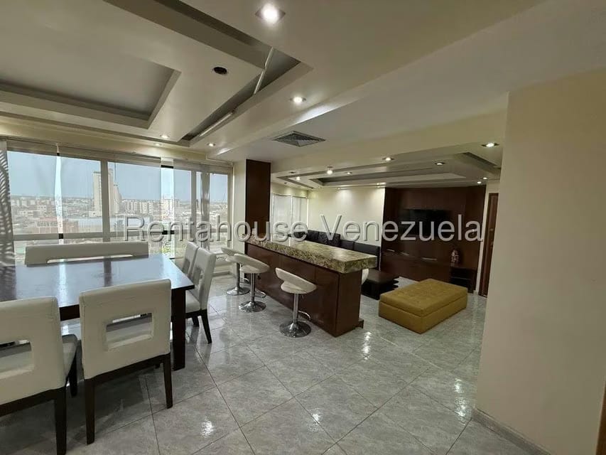Apartamento (1 Nivel) en Alquiler en La Tropicana, Zulia - 2
