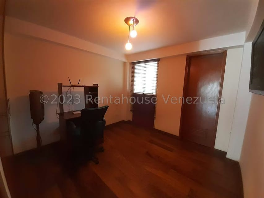 Apartamento (1 Nivel) en Venta en Colinas de La California, Distrito Metropolitano - 19