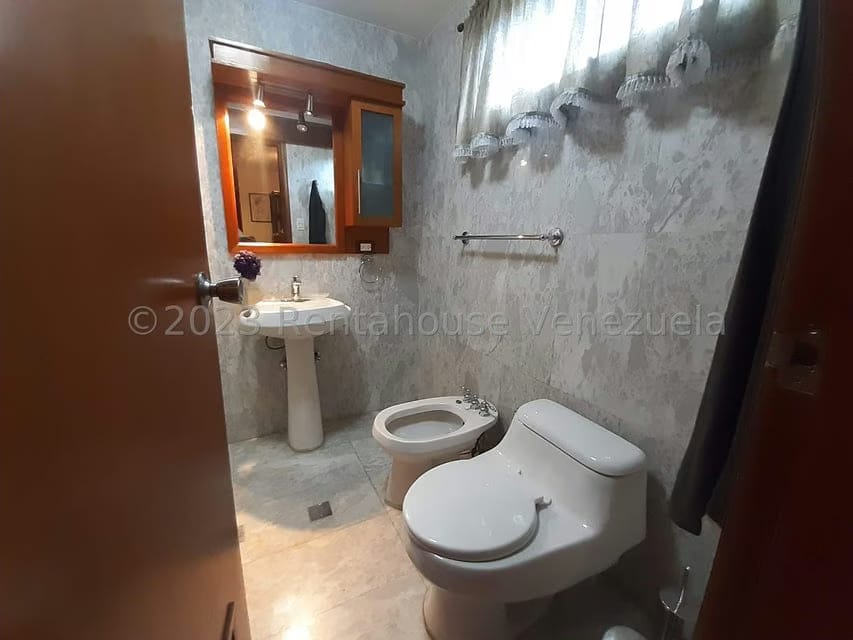 Apartamento (1 Nivel) en Venta en Colinas de La California, Distrito Metropolitano - 22