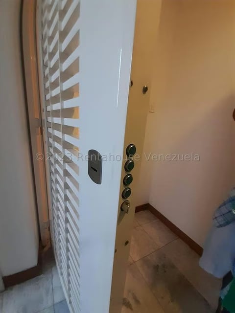 Apartamento (1 Nivel) en Venta en Colinas de La California, Distrito Metropolitano - 30