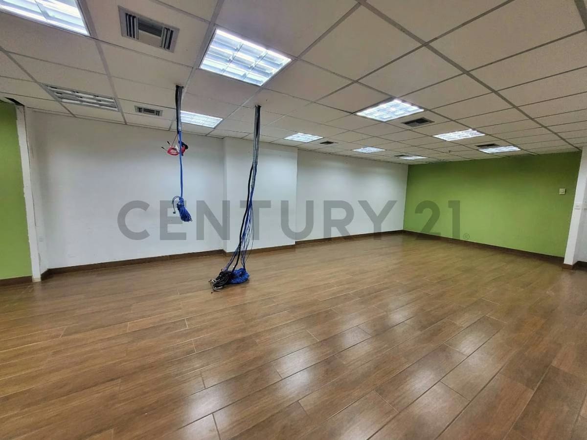 Oficina en Venta en la torre Empresarial BVC