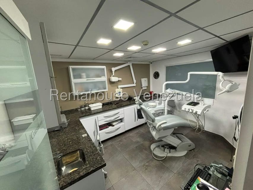 Comercial (Consultorio Medico) en Venta en Terrazas del Avila, Distrito Metropolitano - 3