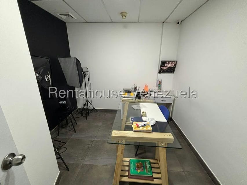 Comercial (Consultorio Medico) en Venta en Terrazas del Avila, Distrito Metropolitano - 8