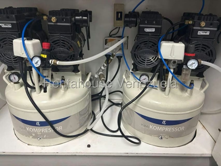 Comercial (Consultorio Medico) en Venta en Terrazas del Avila, Distrito Metropolitano - 10