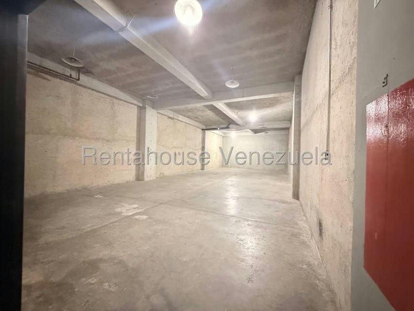 Comercial (Galpon - Deposito) en Alquiler en La Yaguara, Distrito Metropolitano - 12
