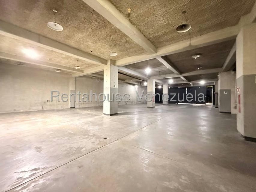 Comercial (Galpon - Deposito) en Alquiler en La Yaguara, Distrito Metropolitano - 14
