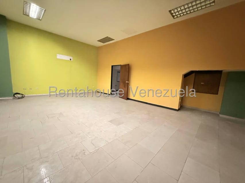 Comercial (Galpon - Deposito) en Alquiler en La Yaguara, Distrito Metropolitano - 15