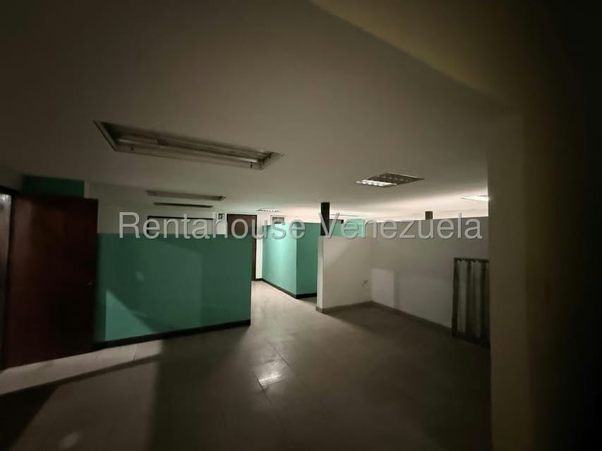 Comercial (Galpon - Deposito) en Alquiler en La Yaguara, Distrito Metropolitano - 16