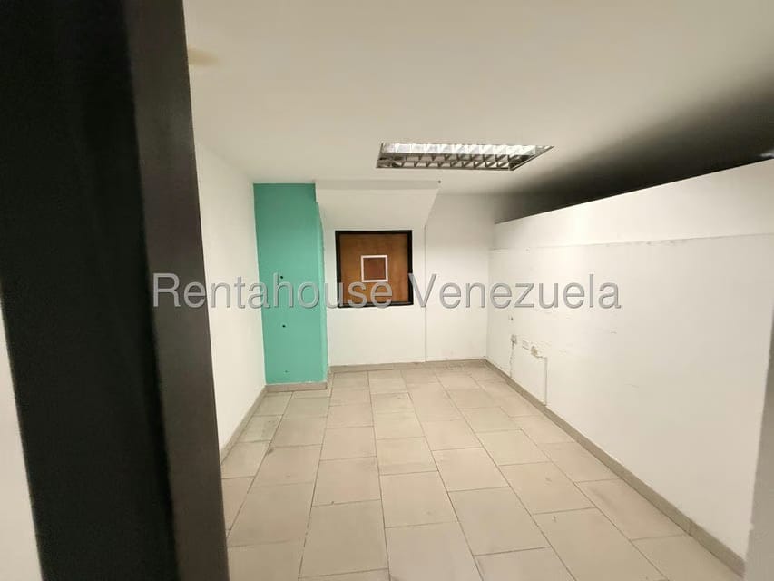 Comercial (Galpon - Deposito) en Alquiler en La Yaguara, Distrito Metropolitano - 21