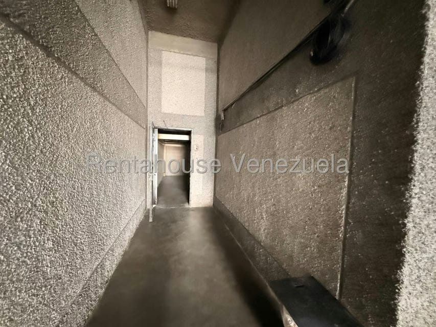 Comercial (Galpon - Deposito) en Alquiler en La Yaguara, Distrito Metropolitano - 30