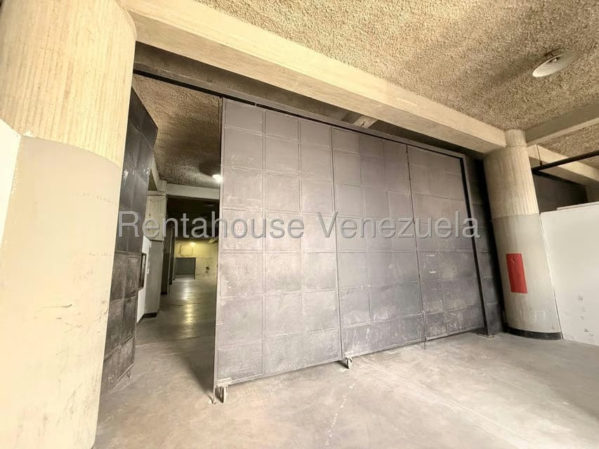 Comercial (Galpon - Deposito) en Alquiler en La Yaguara, Distrito Metropolitano - 4