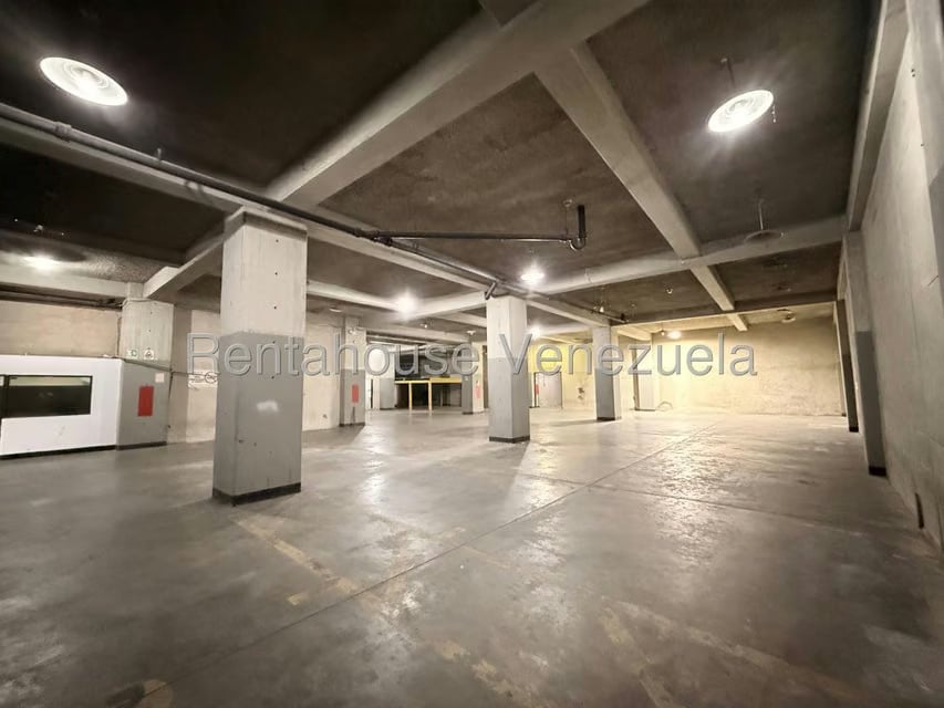 Comercial (Galpon - Deposito) en Alquiler en La Yaguara, Distrito Metropolitano - 7