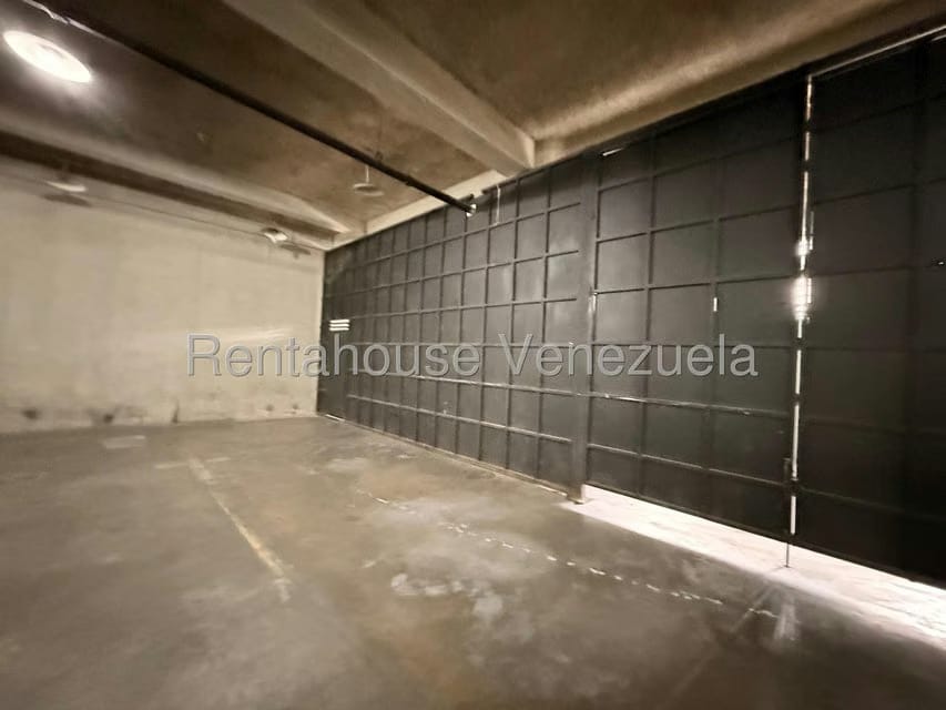 Comercial (Galpon - Deposito) en Alquiler en La Yaguara, Distrito Metropolitano - 9