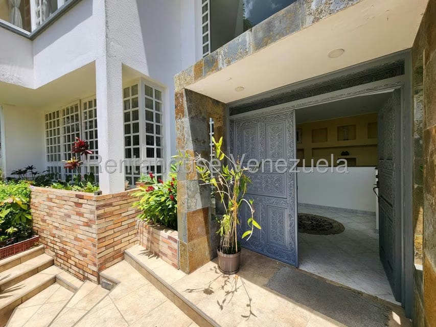 Casa (Multipes Niveles) en Venta en Colinas de Bello Monte, Distrito Metropolitano - 2